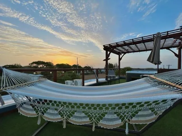 Sunset Coast Loft & Rooftop Aguacate